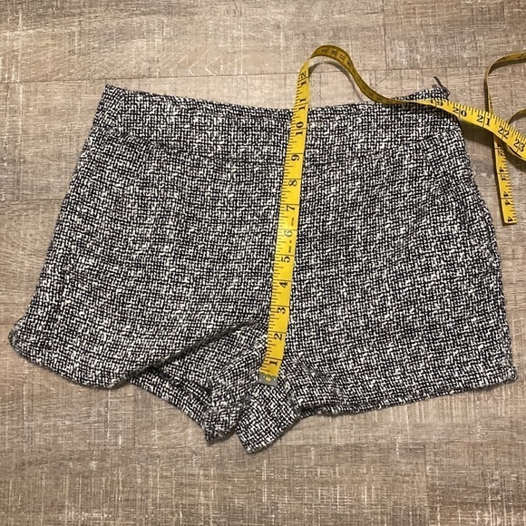 Forever 21 black and white tweed shorts | Size 27 - Picture 7 of 9